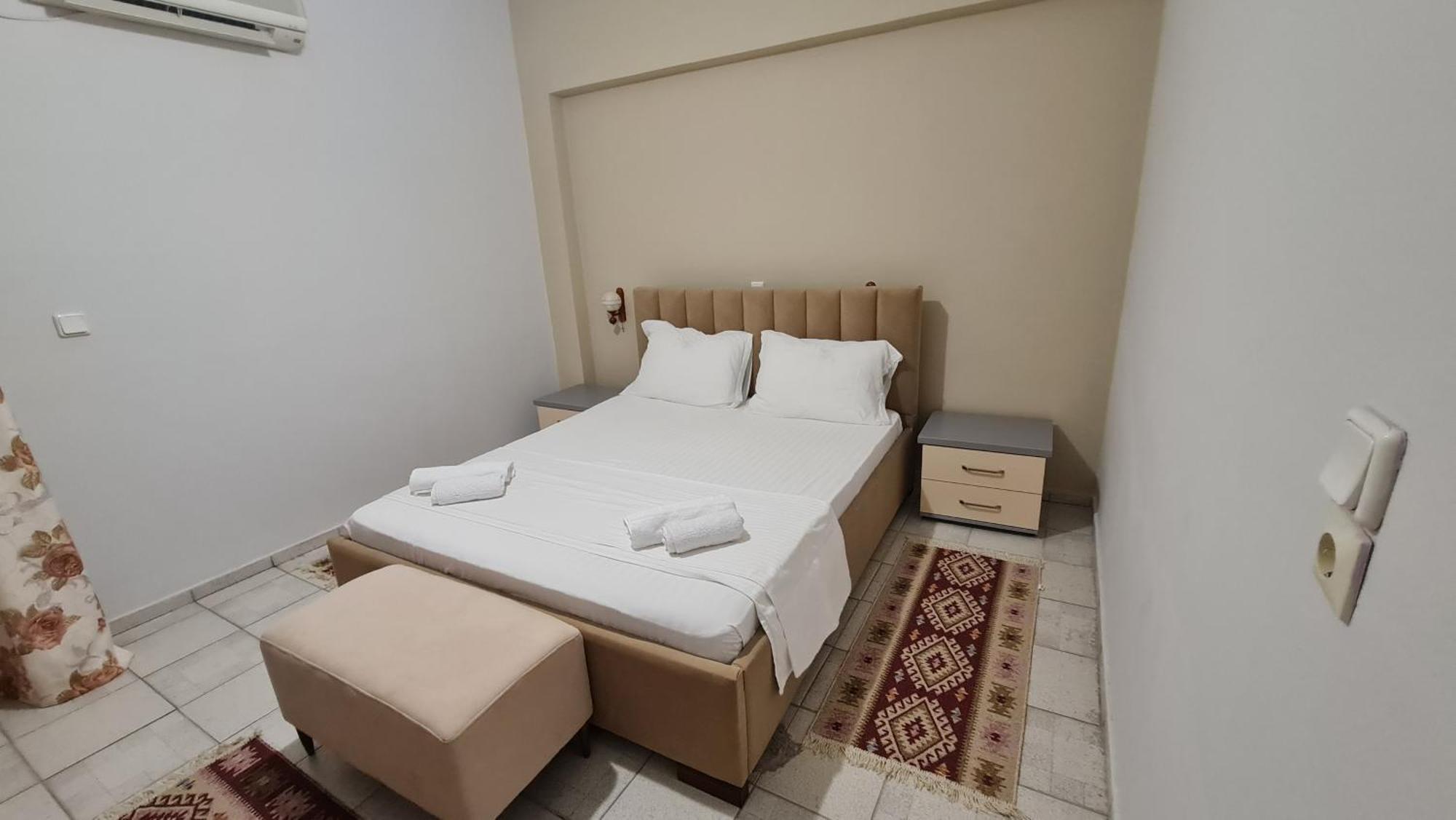 Hotel Parku I Palmave Гірокастра Екстер'єр фото